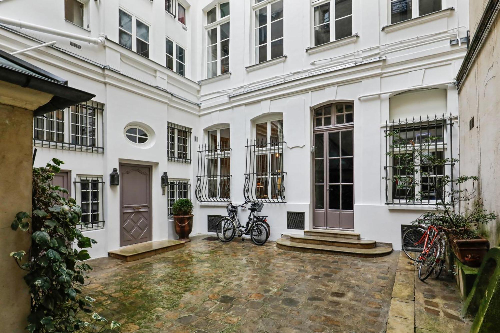 Le Marais & Place Des Vosges - Cityapartmentstay Paris Exterior foto